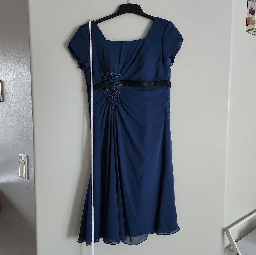 Elegant Blue Dress with Floral Detail